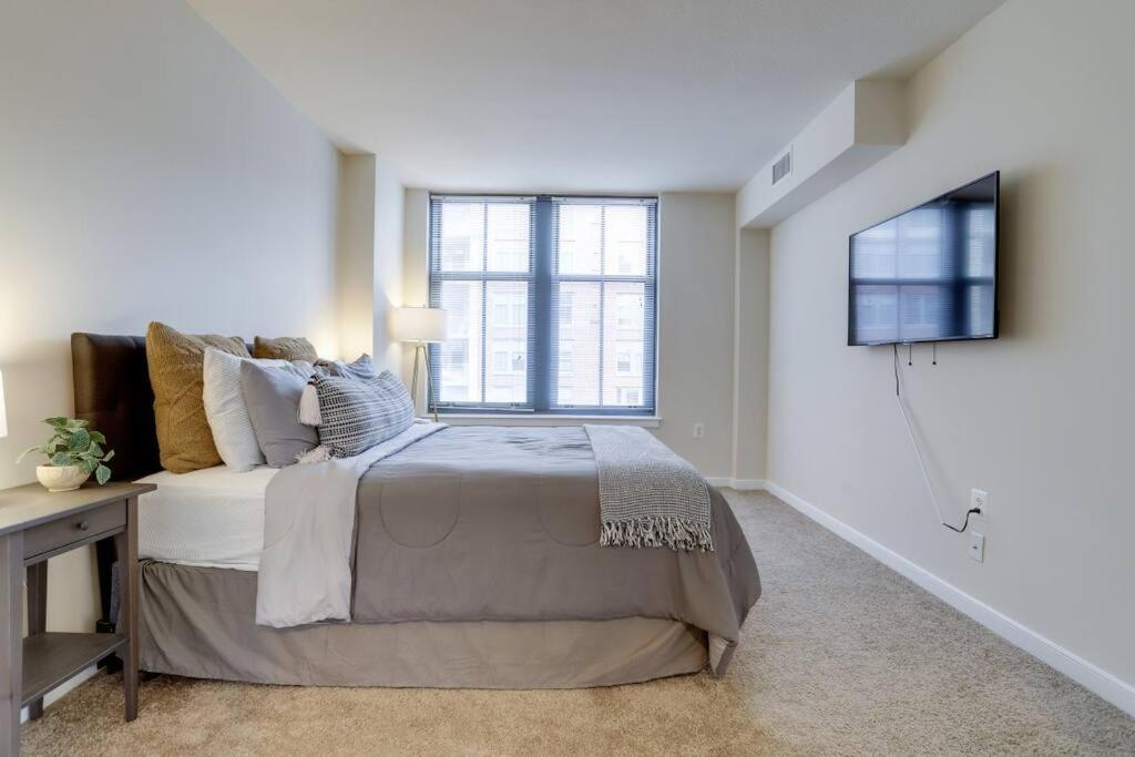 Fantastic 2 Bedroom Condo At Pentagon City Arlington Exteriér fotografie